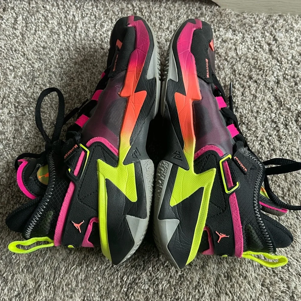 Air Jordan Why Not Zer0.5 'Raging Grace' shoes size 5.5Y